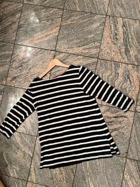 Jones New York Kids Black and White Striped Long Sleeve Tee